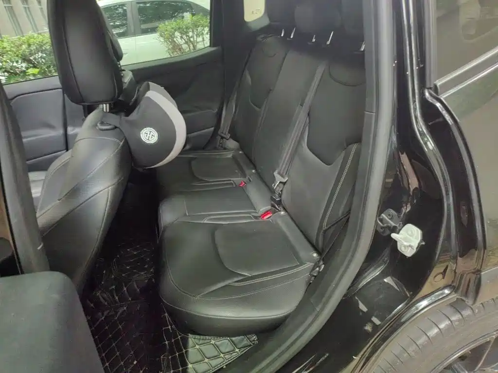 Jeep Renegade — миниатюра 13