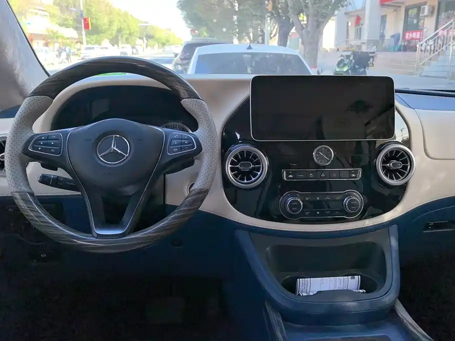 Mercedes-Benz Vito — миниатюра 12