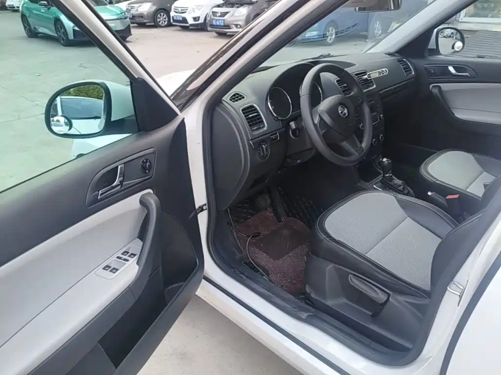 Skoda Yeti — миниатюра 16