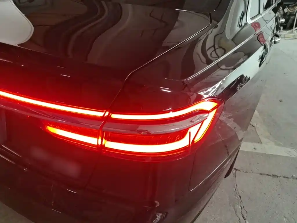 Audi A8 — миниатюра 8