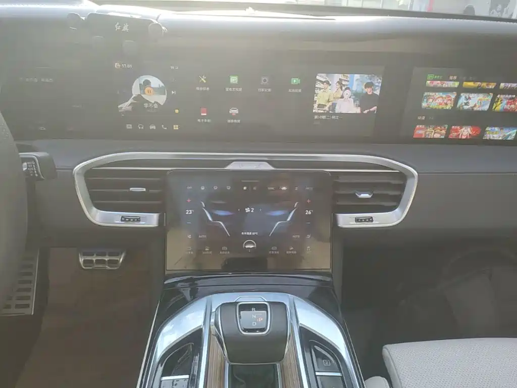 Hongqi Hongqi E-HS9 — миниатюра 13