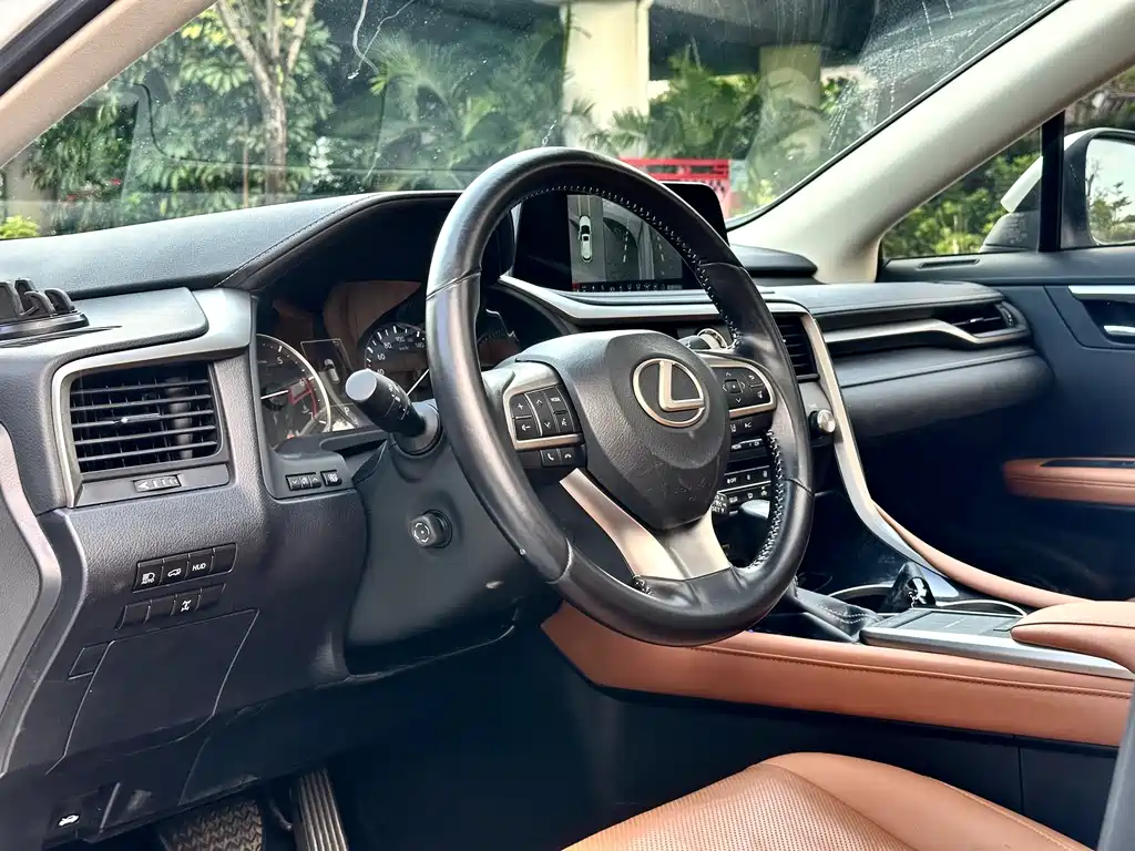 Lexus RX — миниатюра 12