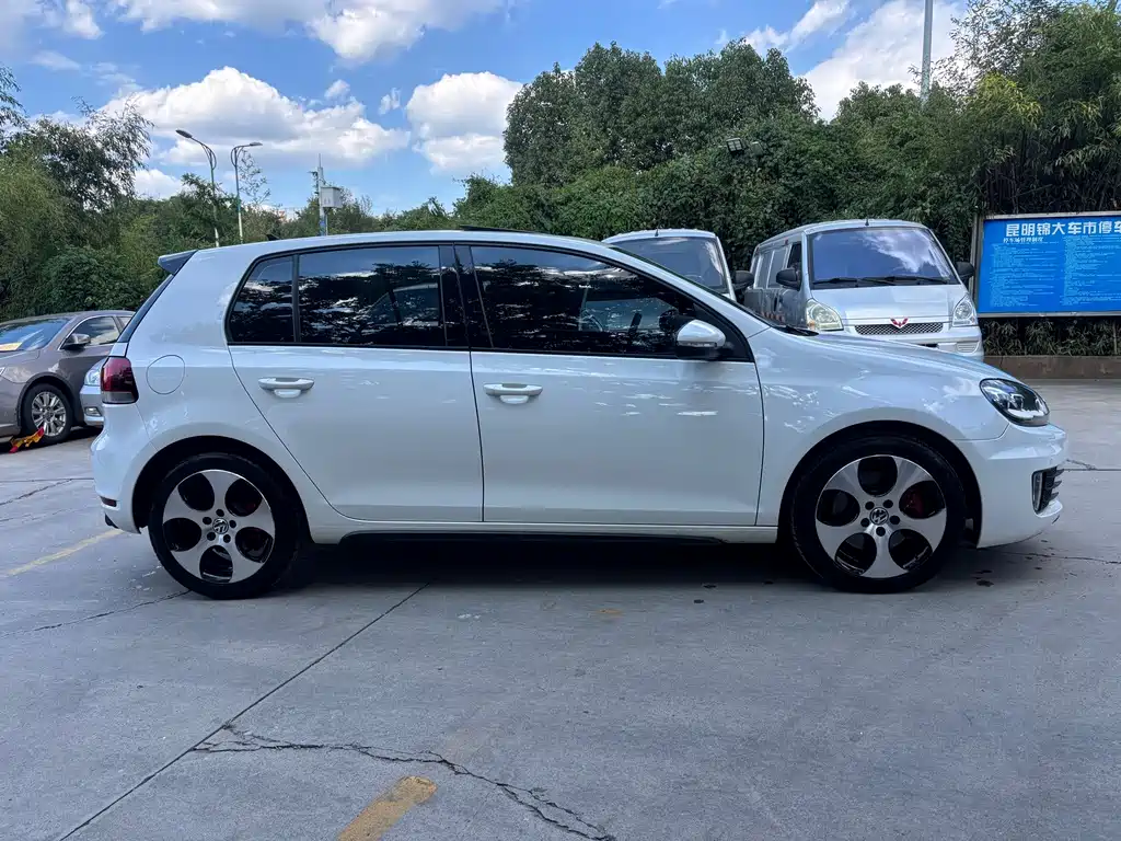 Volkswagen Golf GTI — миниатюра 4