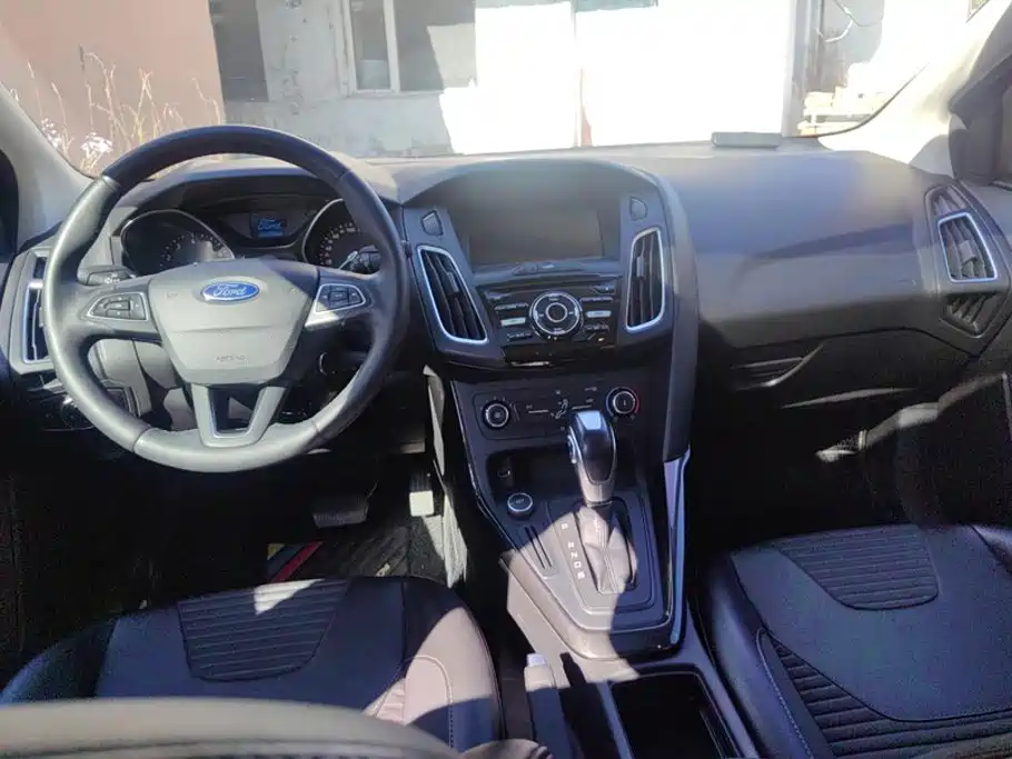 Ford Focus — миниатюра 12