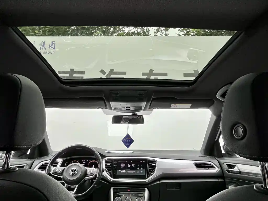 Volkswagen T-Roc — миниатюра 25