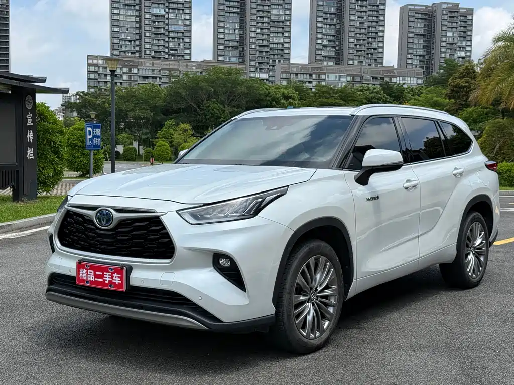 Toyota Highlander 2022 Hybrid 2.5L 4WD Premium Edition 7 seats