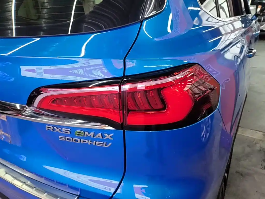 Roewe RX5 eMAX — миниатюра 8