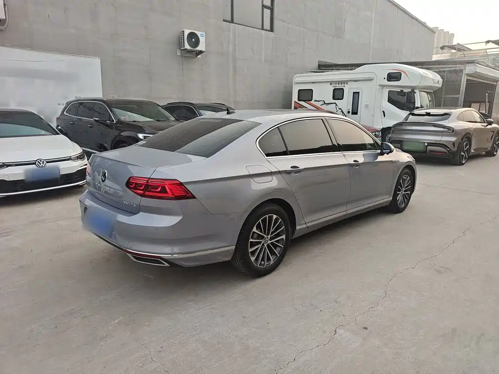 Volkswagen Magotan — миниатюра 5