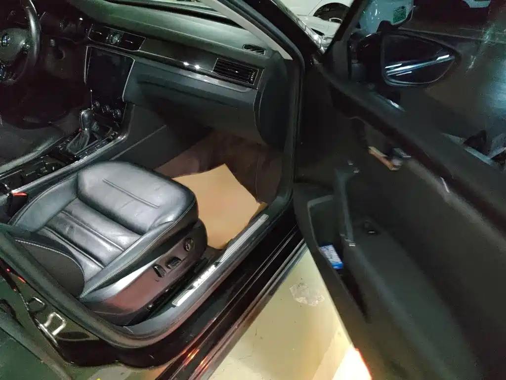 Volkswagen Passat — миниатюра 18