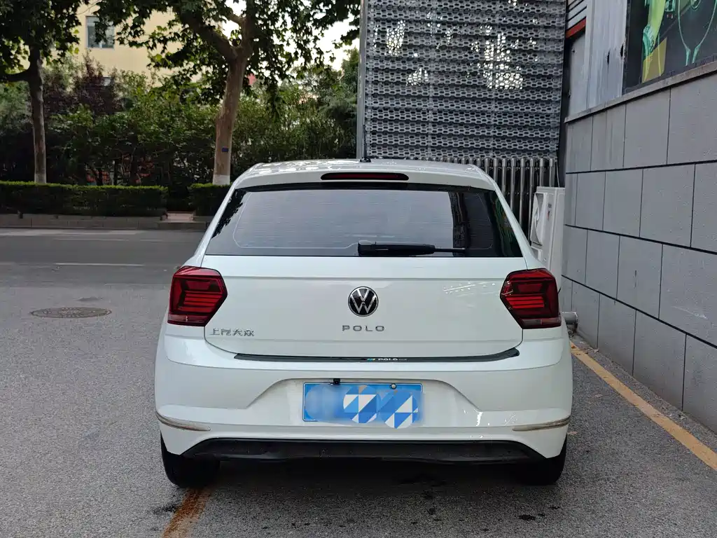 Volkswagen Polo — миниатюра 3