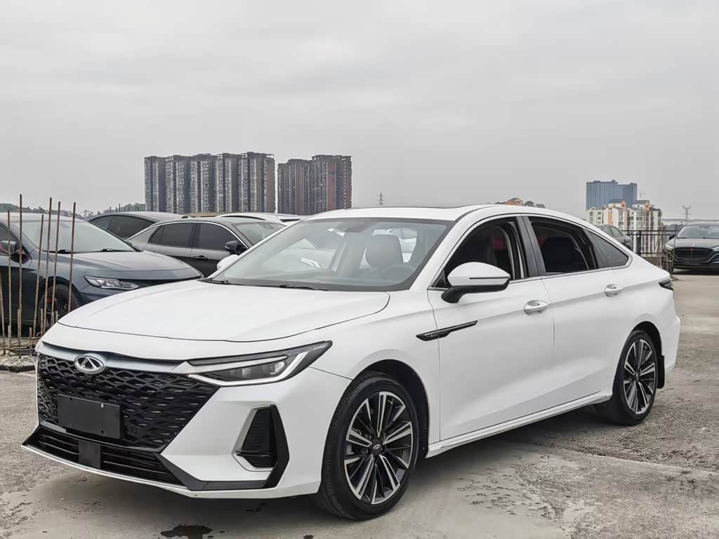 Chery Arrizo 8