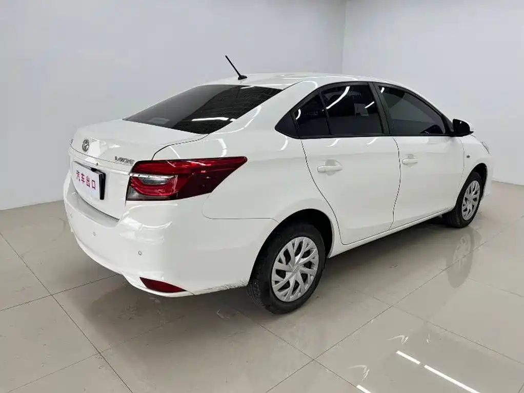 Toyota Vios — миниатюра 4