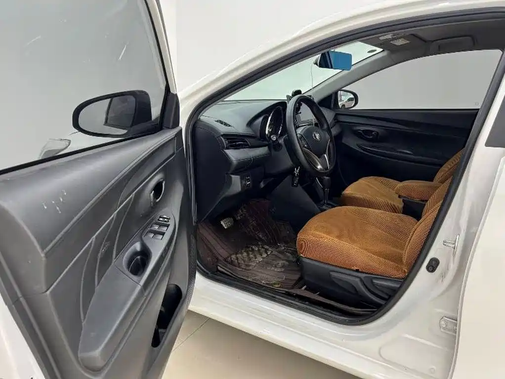 Toyota Vios — миниатюра 10