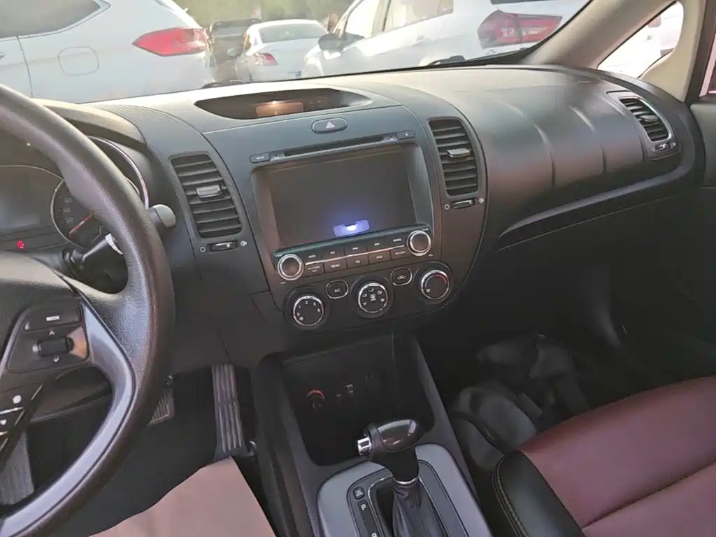 Kia K3 — миниатюра 13