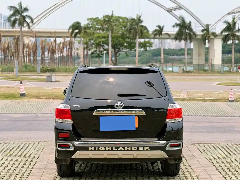 Toyota Highlander — миниатюра 5