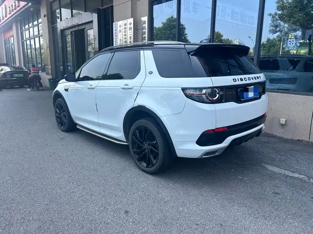 Land Rover Discovery Sport — миниатюра 10