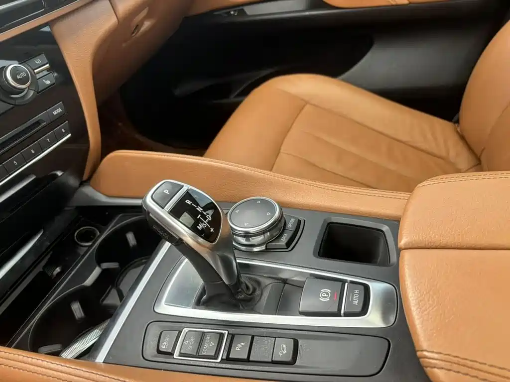 BMW X6 — миниатюра 5