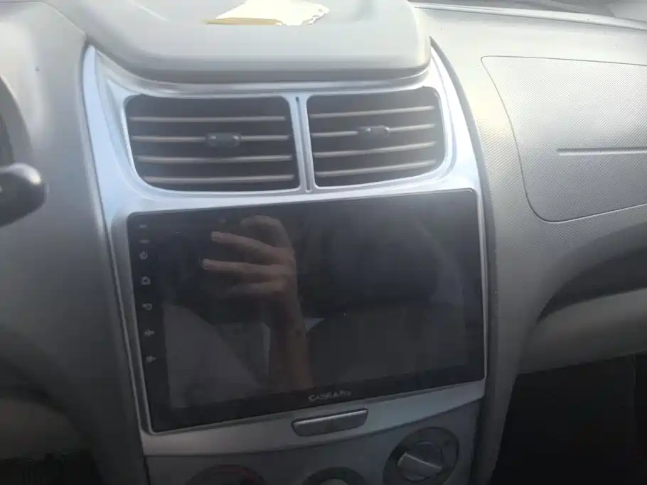 Chevrolet Sail — миниатюра 13