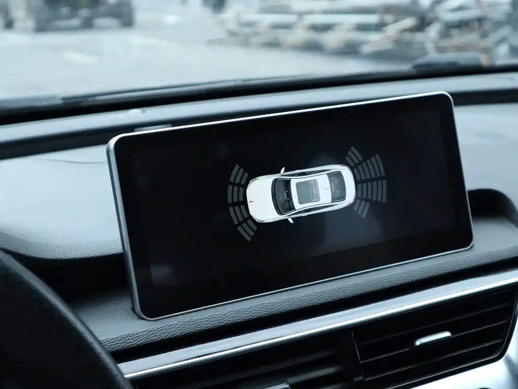 Hongqi Hongqi H5 — миниатюра 21