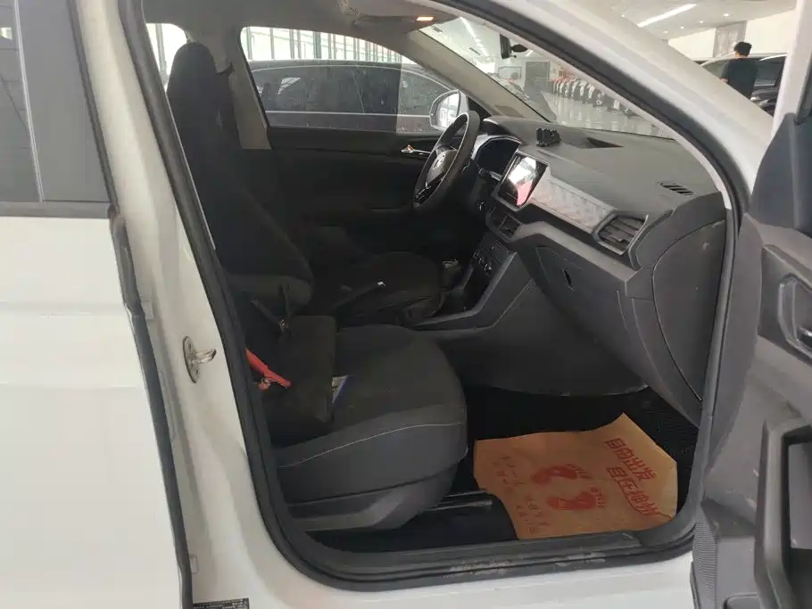 Volkswagen T-Cross — миниатюра 8