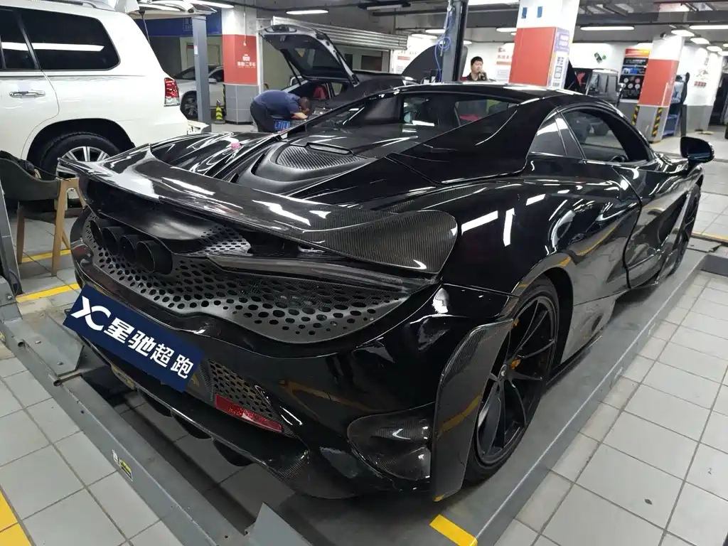 McLaren 720S — миниатюра 3