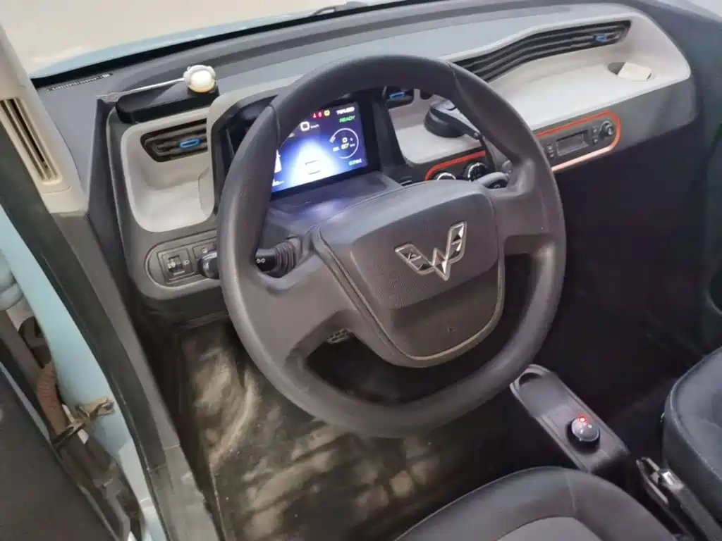 Wuling MINIEV — миниатюра 11