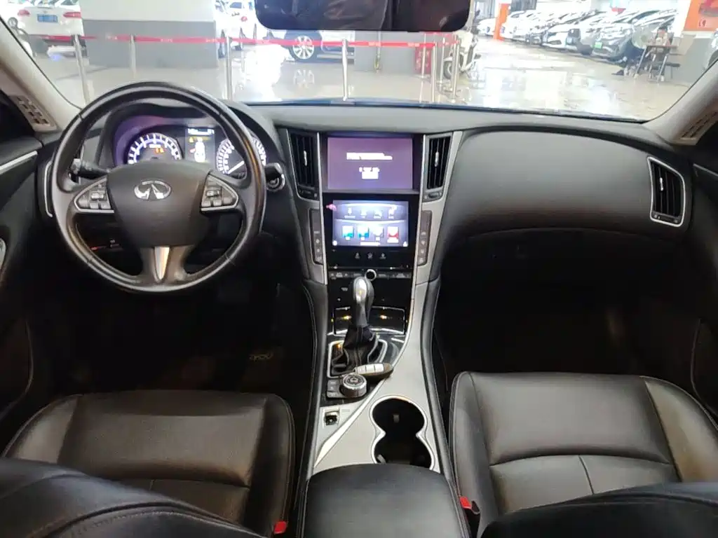 Infiniti Q50L — миниатюра 10