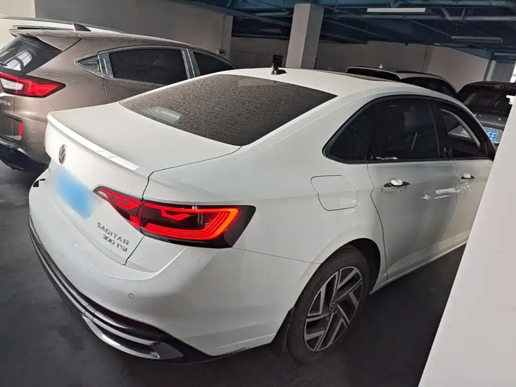 Volkswagen Sagitar — миниатюра 7