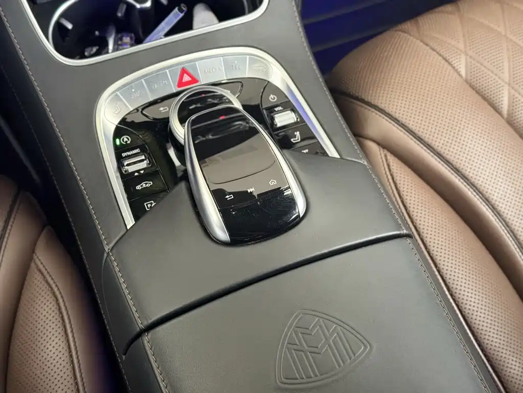 Mercedes-Benz S-Class — миниатюра 11