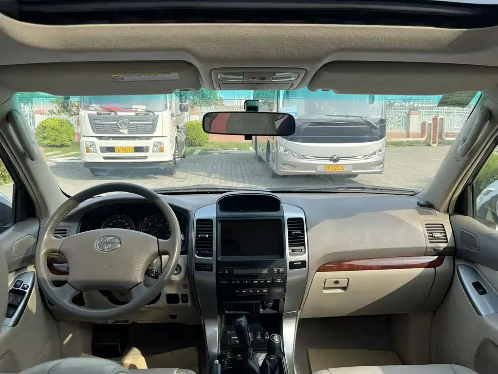 Toyota Prado — миниатюра 15