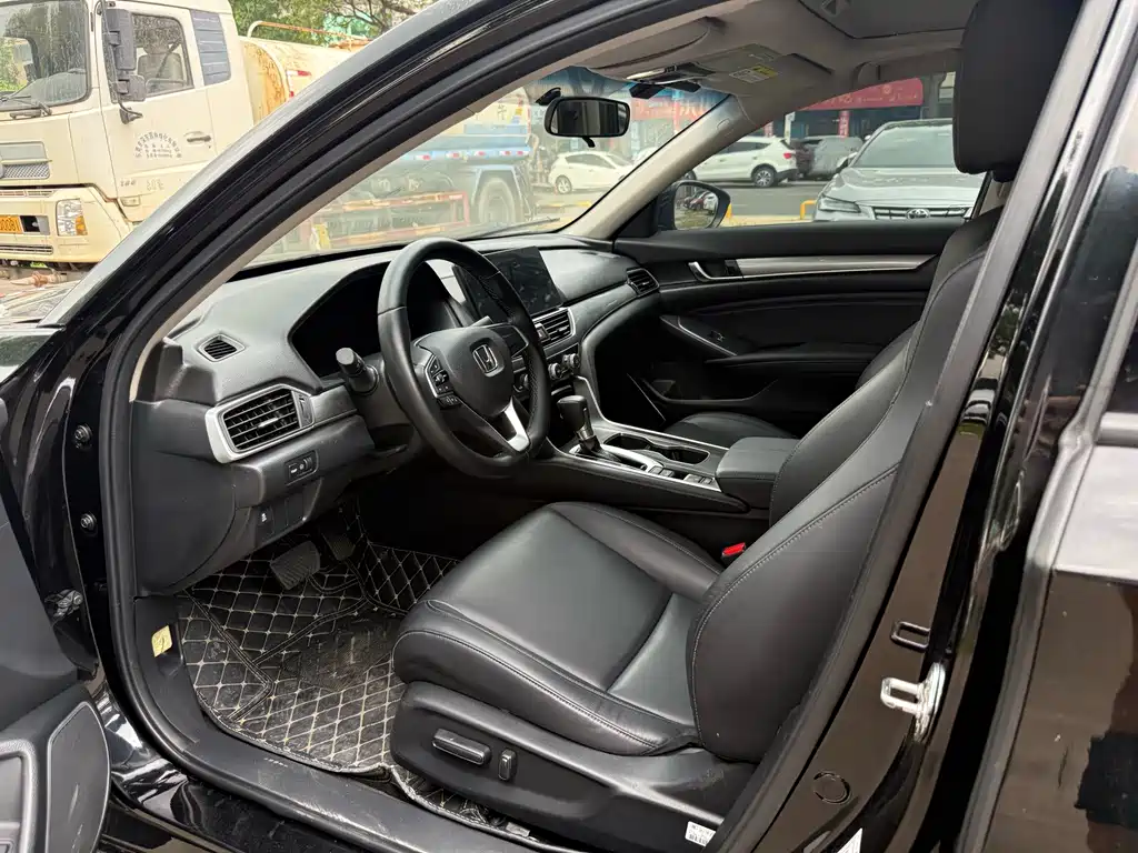 Honda Accord — миниатюра 4