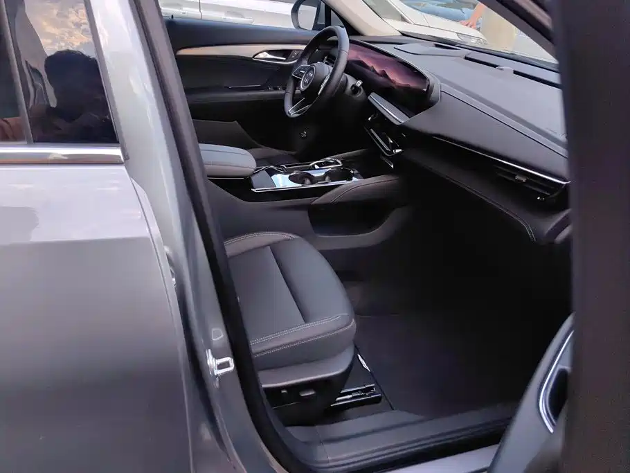Buick Envision S — миниатюра 8