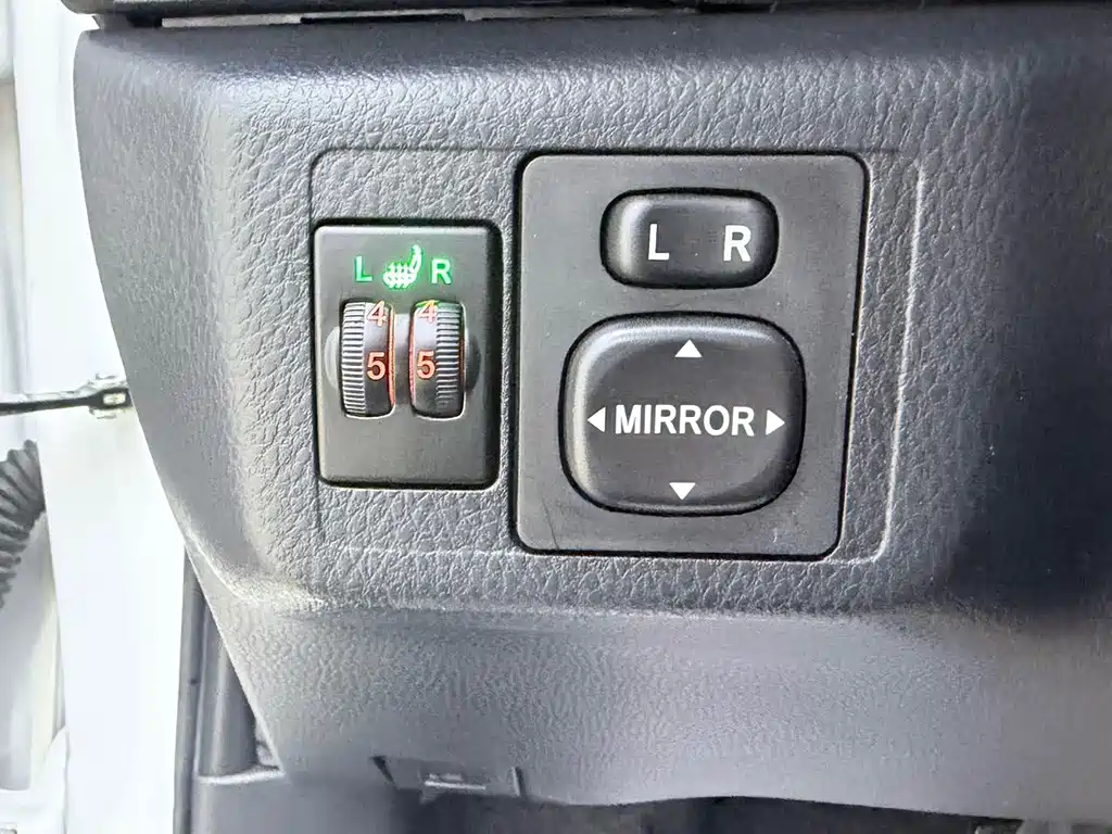 Toyota Yaris L — миниатюра 12