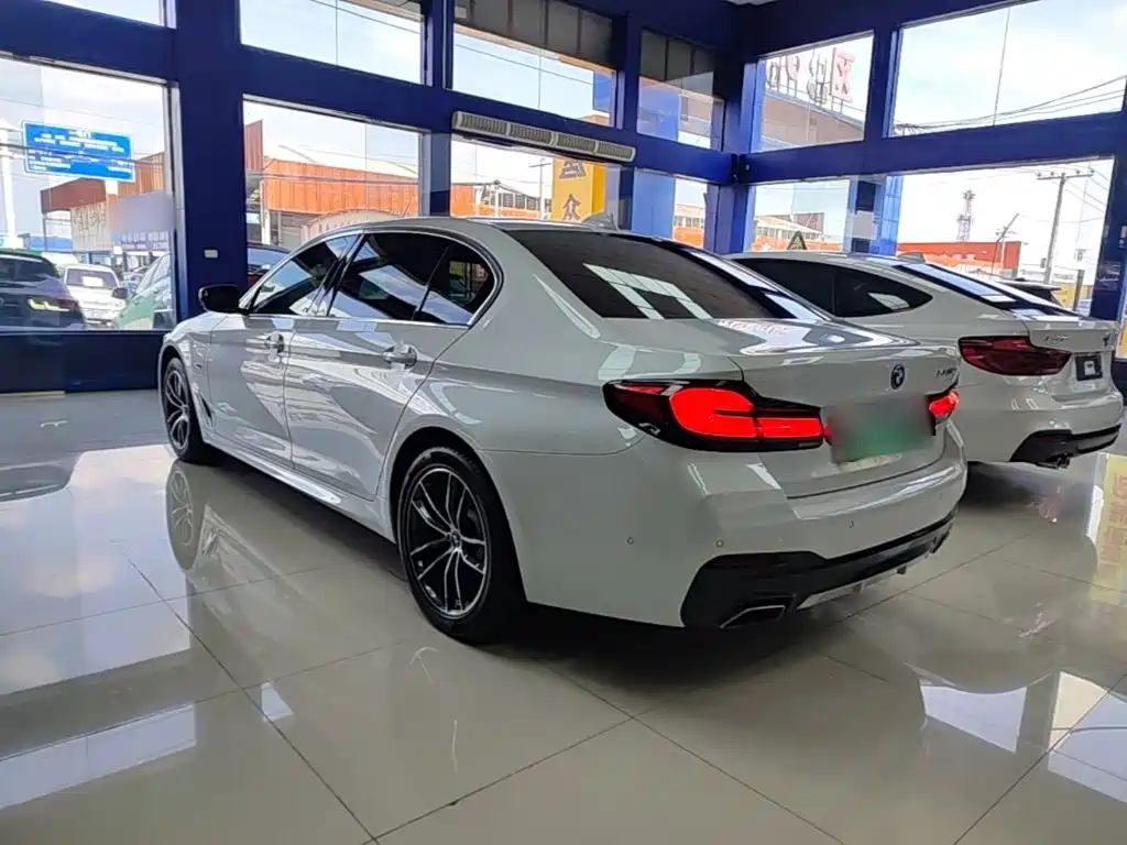 BMW 5 Series 5 2022 535Le M Sport
