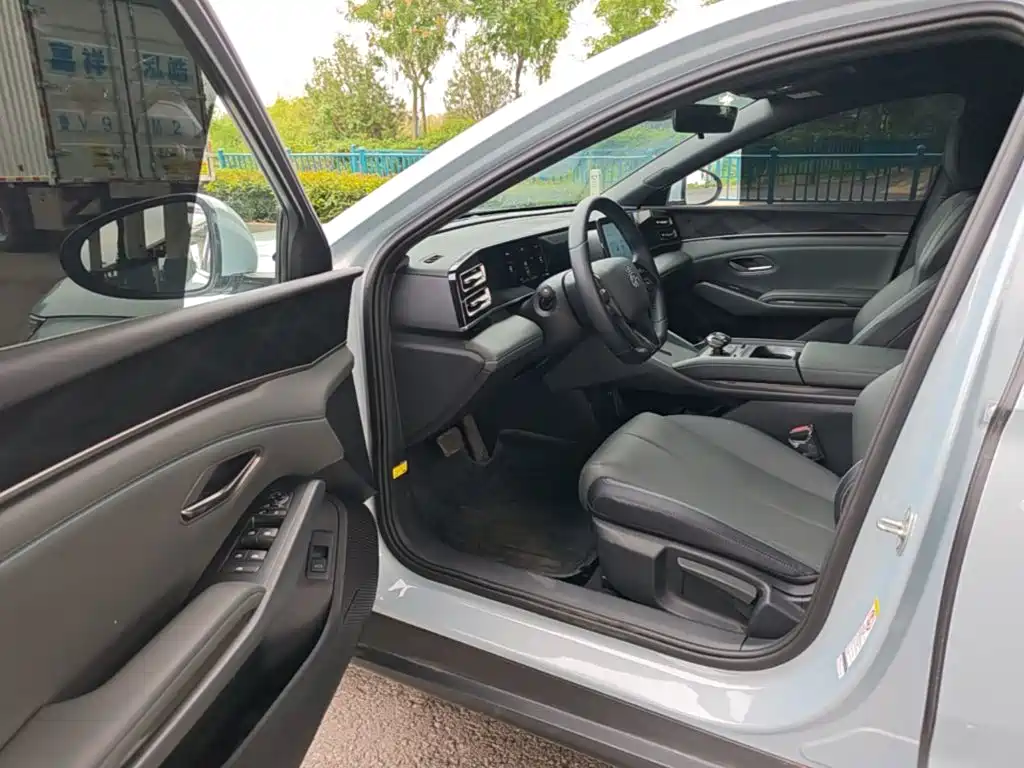 BYD Qin L — миниатюра 16
