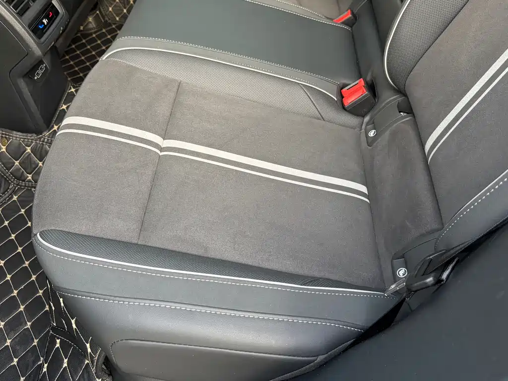 Volkswagen Golf — миниатюра 9
