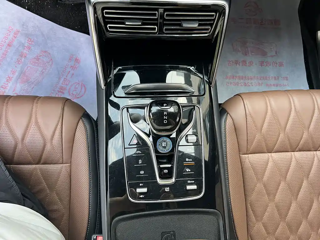 BYD Tang New Energy — миниатюра 15