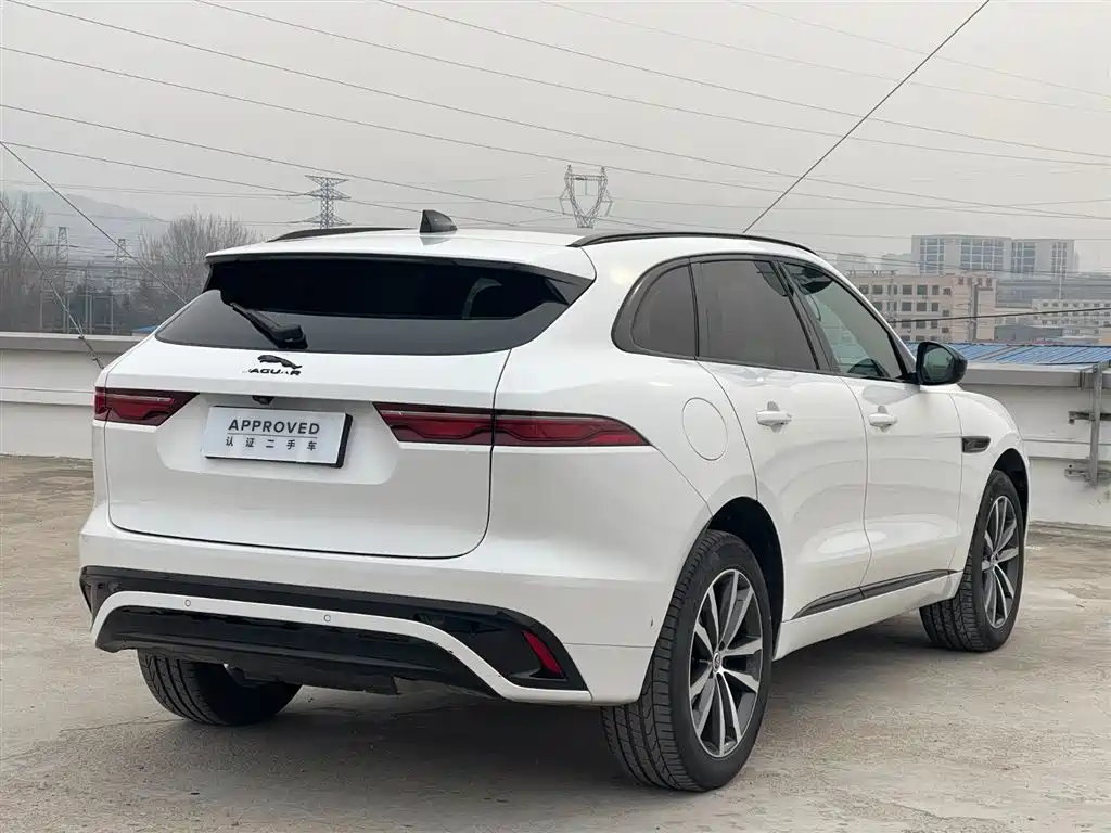 JAGUAR F PACE