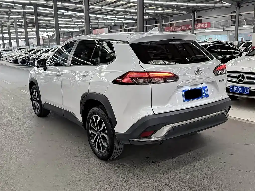 Toyota Frontlander — миниатюра 9