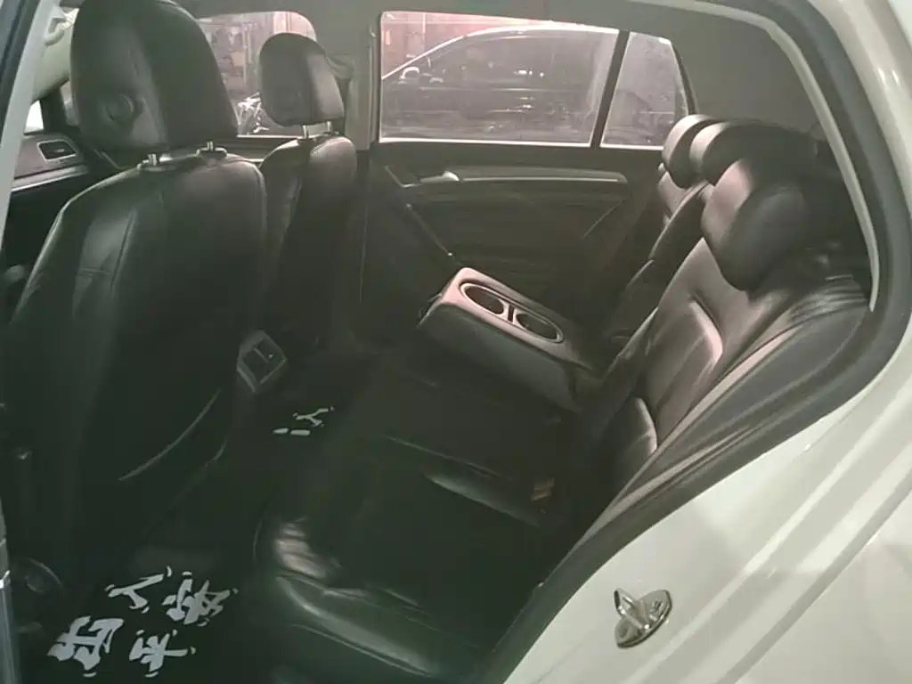 Volkswagen Golf — миниатюра 17
