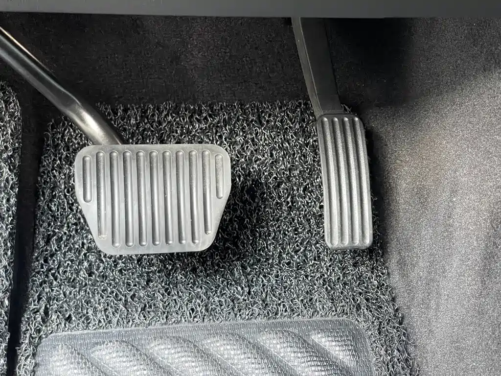 Land Rover Discovery — миниатюра 24