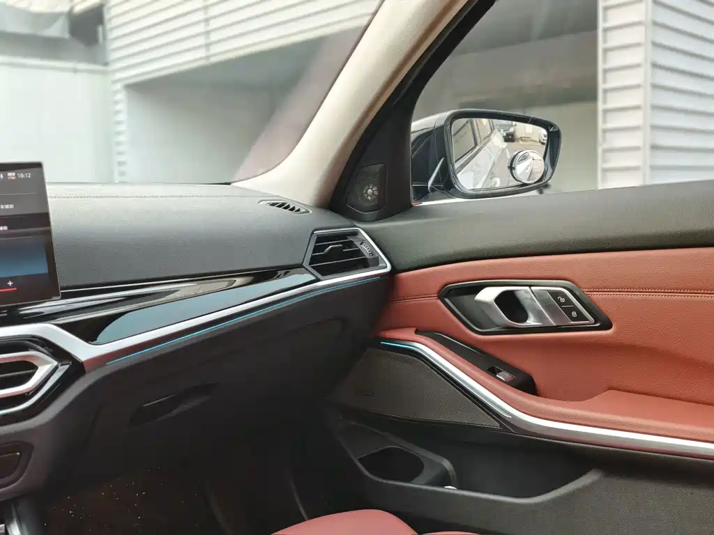 BMW 3 Series — миниатюра 22