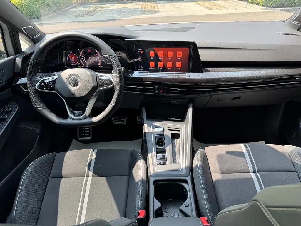 Volkswagen Golf — миниатюра 17