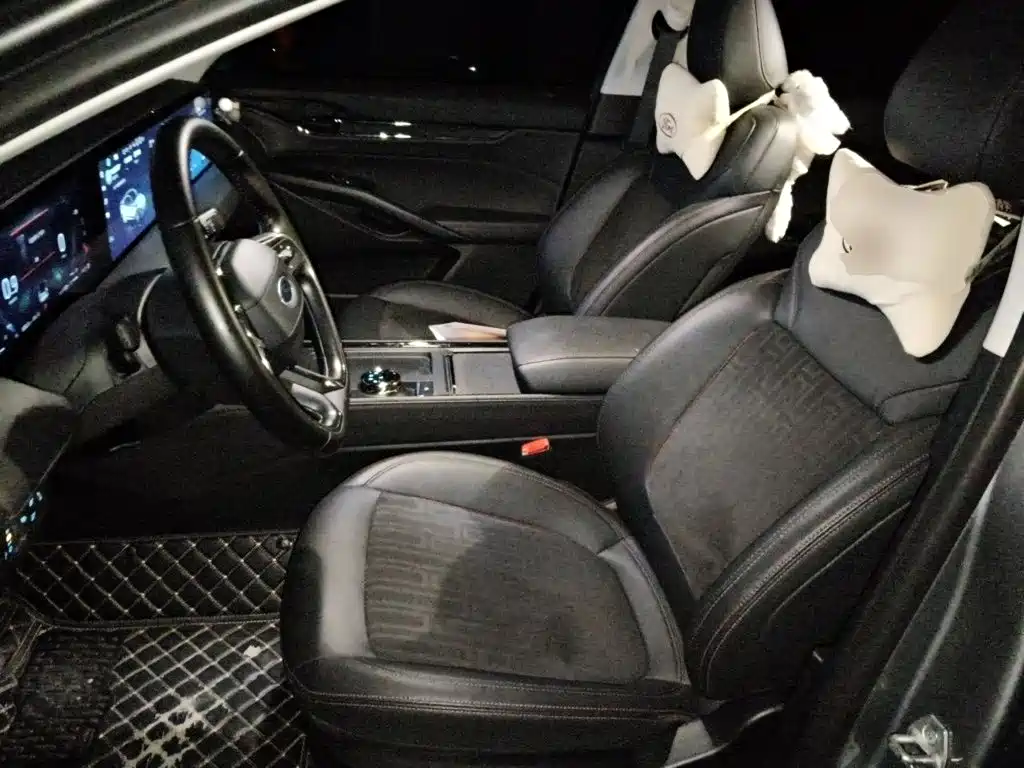Ford Mondeo — миниатюра 16