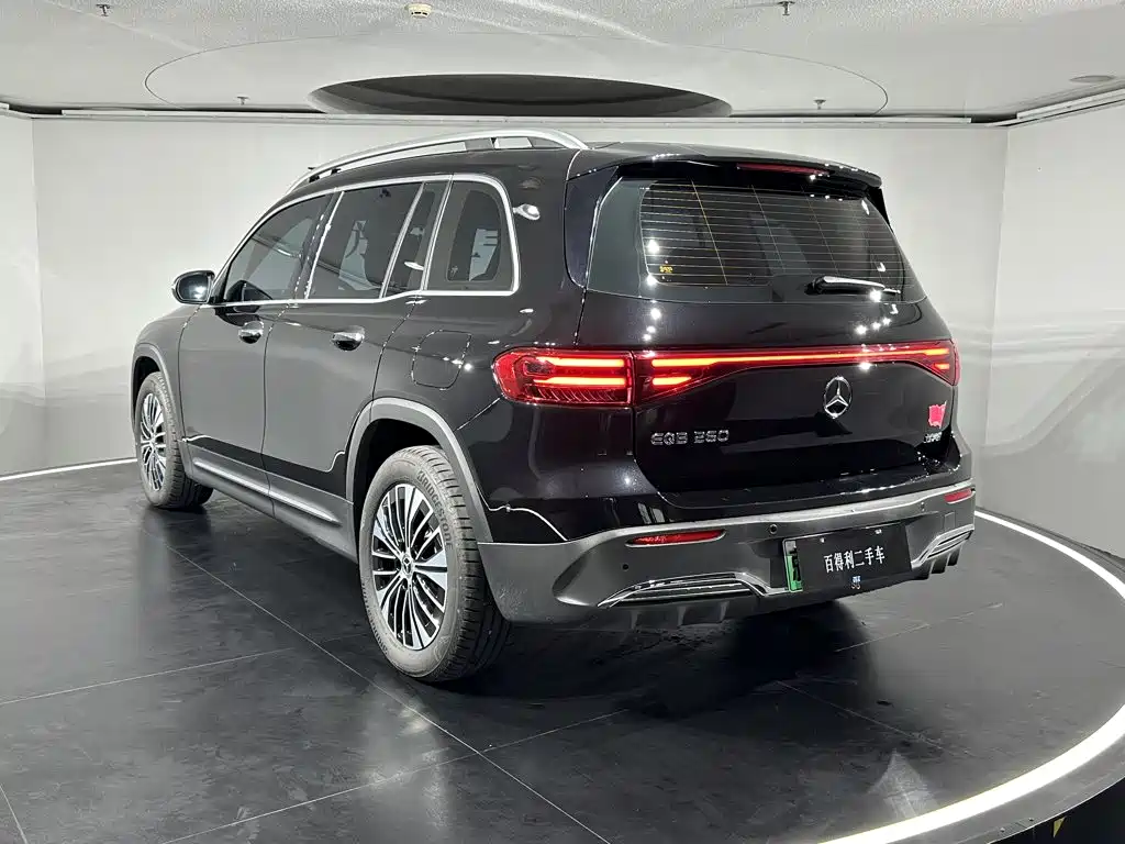 Mercedes-Benz EQB — миниатюра 3