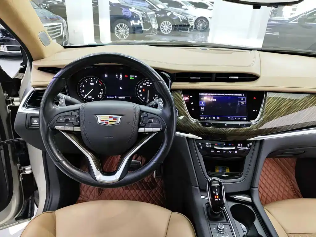 Cadillac XT6 — миниатюра 8