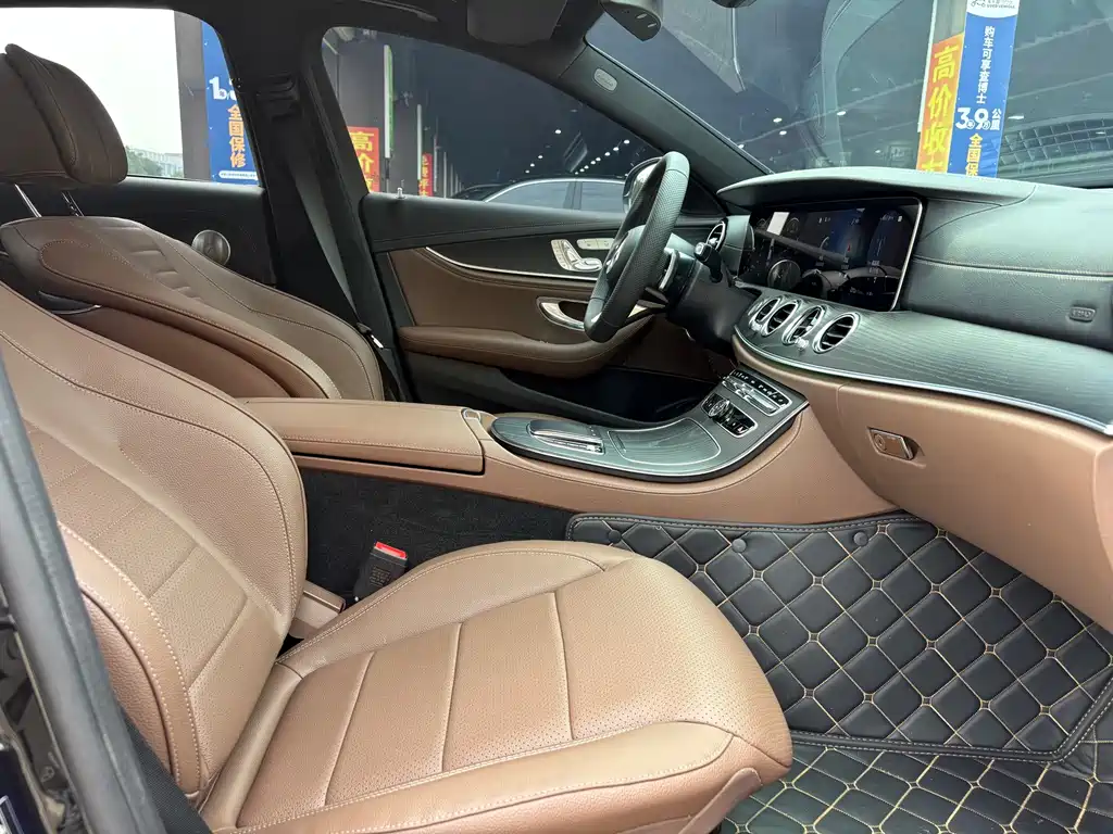 Mercedes-Benz E-Class — миниатюра 13