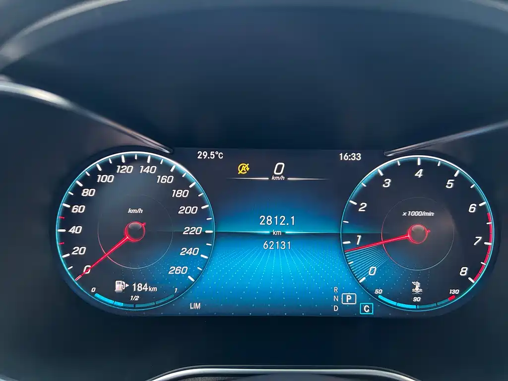 Mercedes-Benz GLC — миниатюра 10