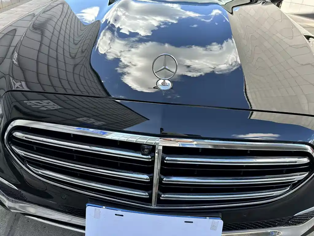 Mercedes-Benz E-Class — миниатюра 43