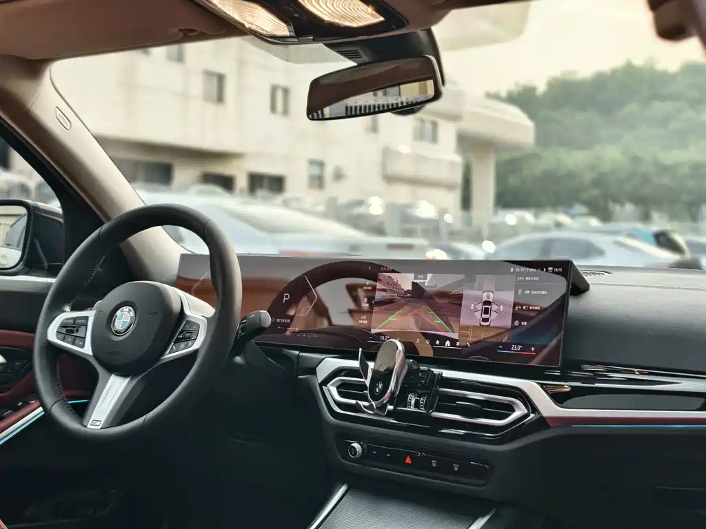 BMW 3 Series — миниатюра 16